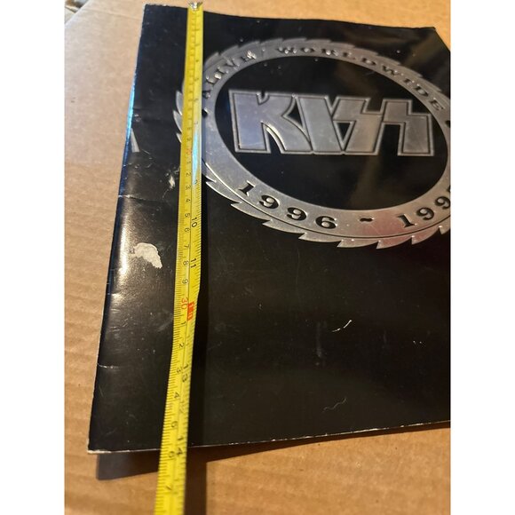 KISS Alive Worldwide Tour Book 1996-1997 With Photos cover damage - Picture 2 of 7